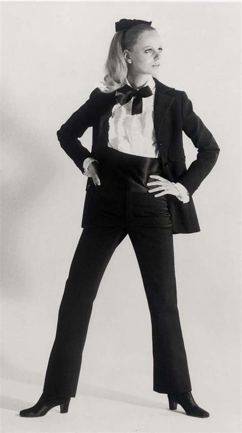 yves saint laurent smoking femminile|saint laurent le smoking tuxedo.